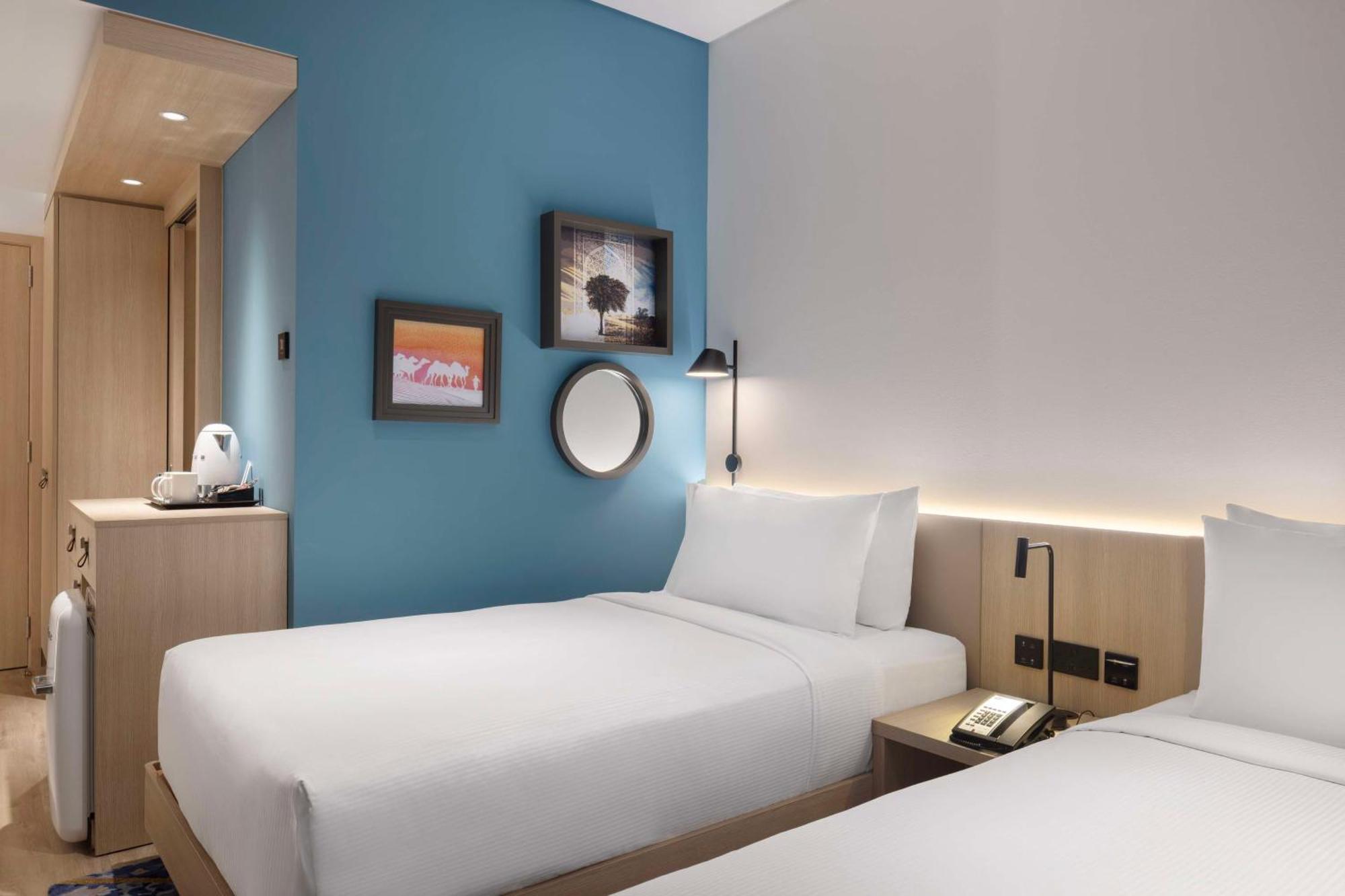 Hotel Hampton By Hilton Kuwait Salmiya à Koweït Extérieur photo