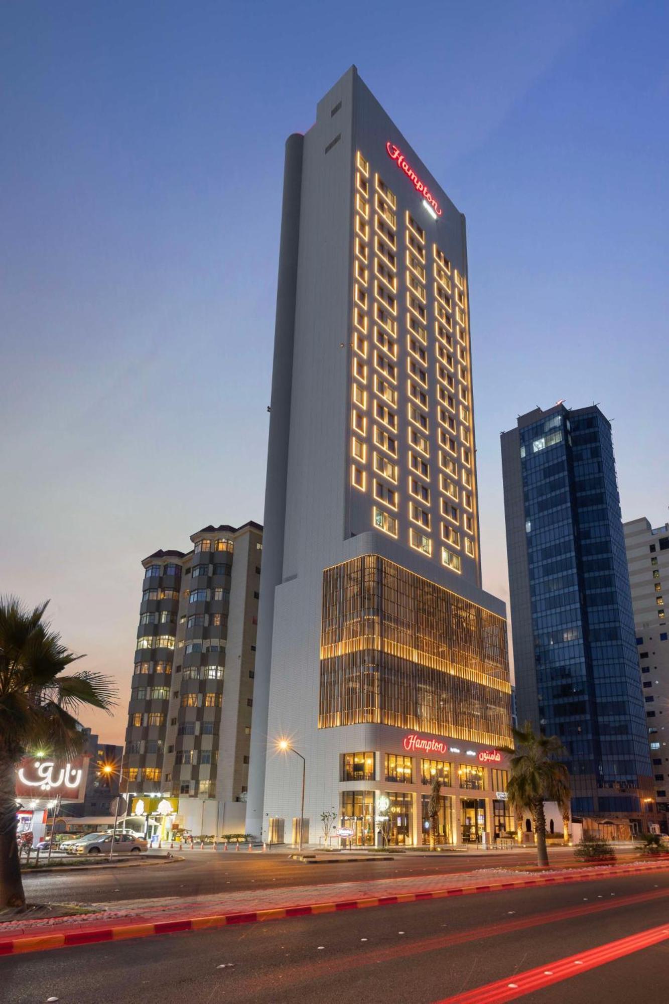 Hotel Hampton By Hilton Kuwait Salmiya à Koweït Extérieur photo