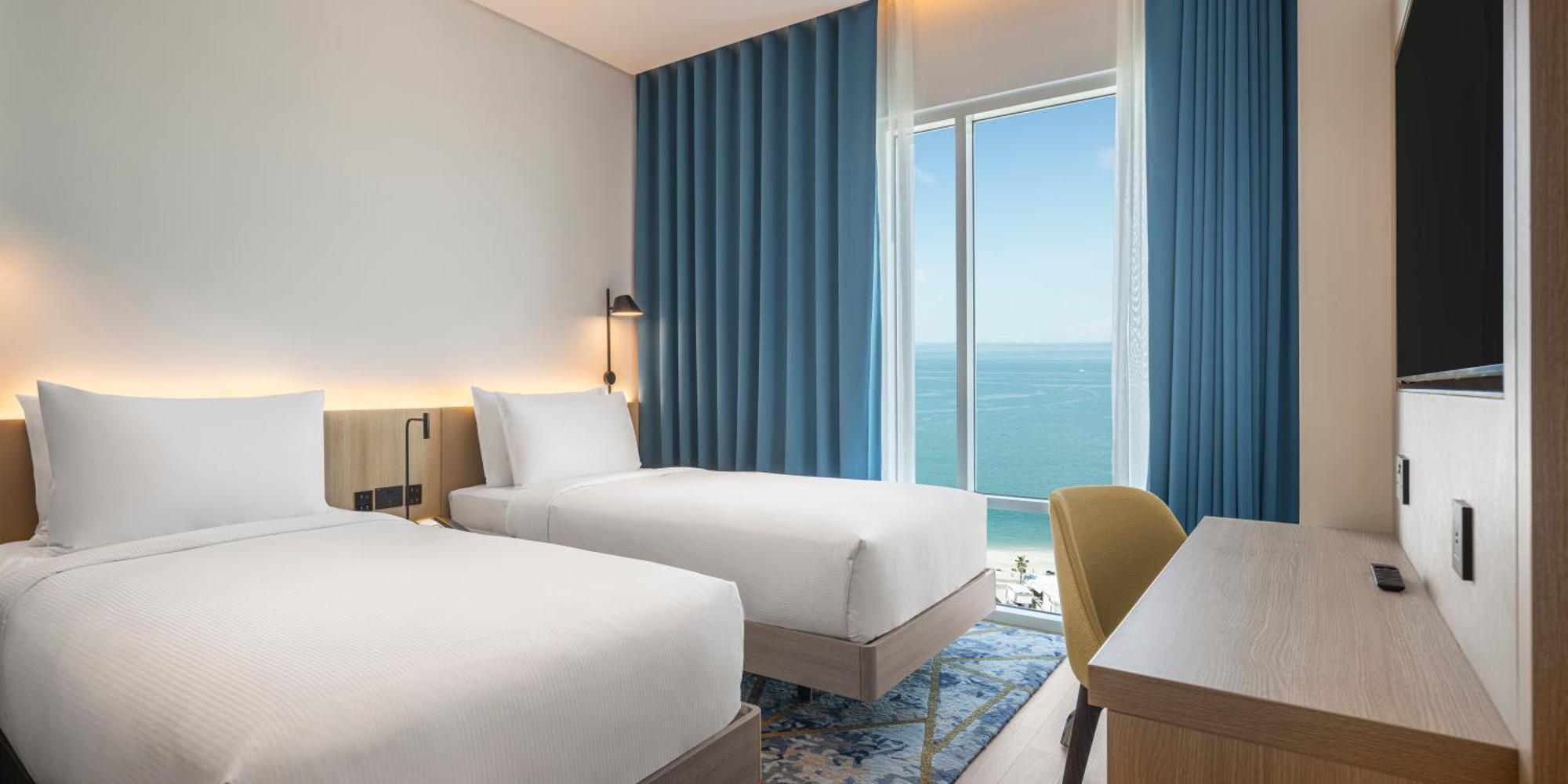 Hotel Hampton By Hilton Kuwait Salmiya à Koweït Extérieur photo